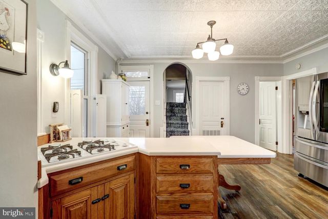 2448 LITITZ PIKE, Lancaster, PA 17601