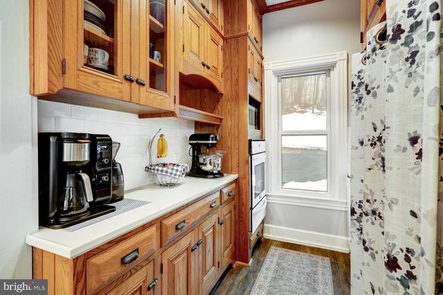 2448 LITITZ PIKE, Lancaster, PA 17601