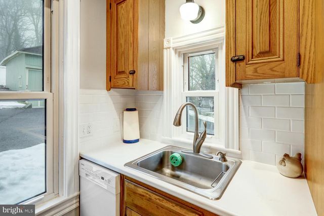 2448 LITITZ PIKE, Lancaster, PA 17601