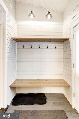 2448 LITITZ PIKE, Lancaster, PA 17601