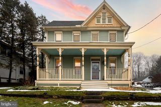 2448 LITITZ PIKE, Lancaster, PA 17601