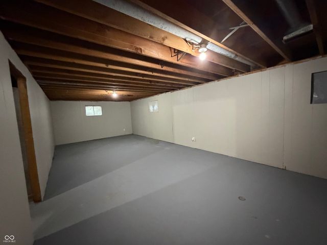 1565 W State Road 32, Crawfordsville, IN 47933