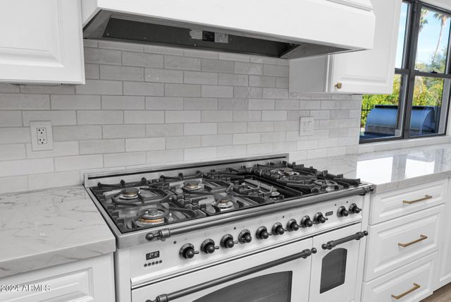 6834 E BELMONT Circle, Paradise Valley, AZ 85253