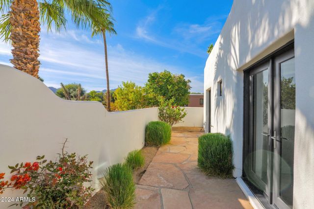 6834 E BELMONT Circle, Paradise Valley, AZ 85253