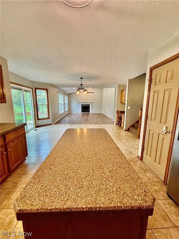 3076 Ravineview Circle, Stow, OH 44224