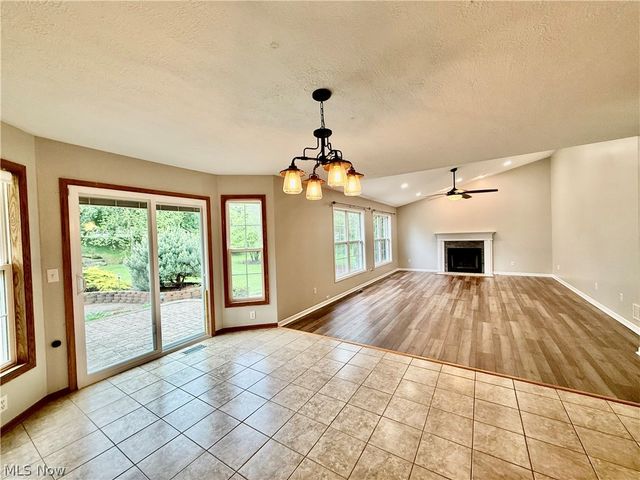 3076 Ravineview Circle, Stow, OH 44224