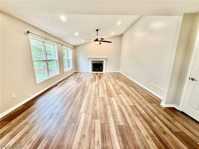 3076 Ravineview Circle, Stow, OH 44224