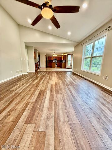 3076 Ravineview Circle, Stow, OH 44224