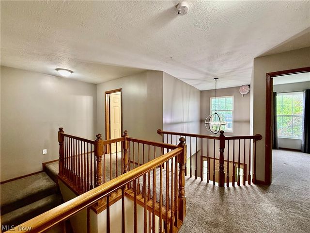 3076 Ravineview Circle, Stow, OH 44224