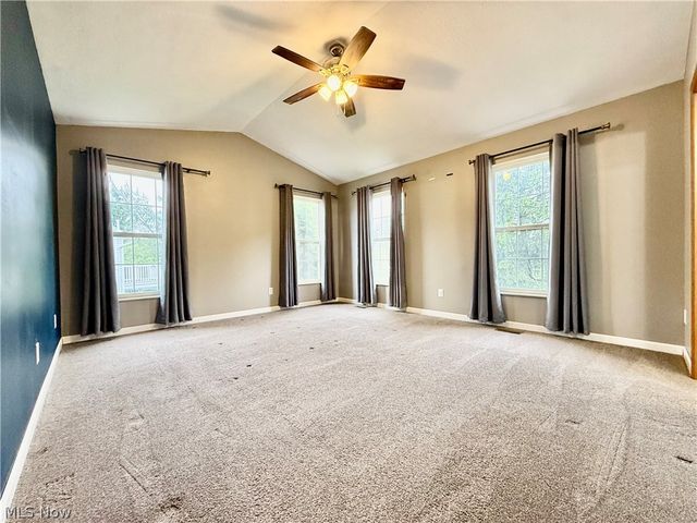 3076 Ravineview Circle, Stow, OH 44224