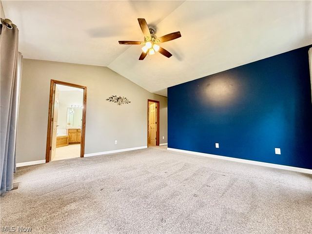 3076 Ravineview Circle, Stow, OH 44224