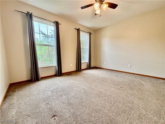3076 Ravineview Circle, Stow, OH 44224