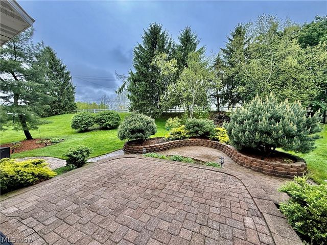 3076 Ravineview Circle, Stow, OH 44224