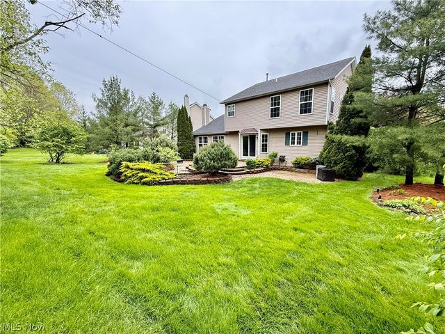 3076 Ravineview Circle, Stow, OH 44224