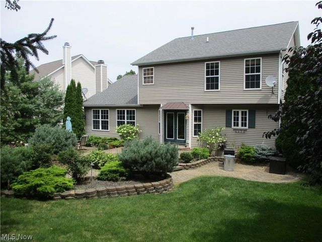 3076 Ravineview Circle, Stow, OH 44224