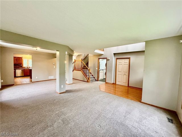 3076 Ravineview Circle, Stow, OH 44224