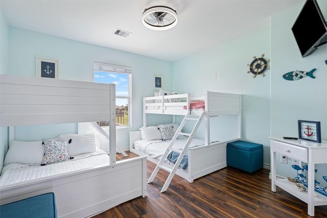 955 Townsend Drive, Crystal Beach, TX 77650