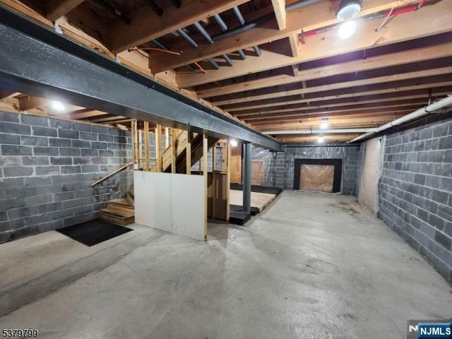 128 Big Piece Road, Fairfield, NJ 07004