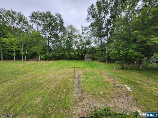 128 Big Piece Road, Fairfield, NJ 07004