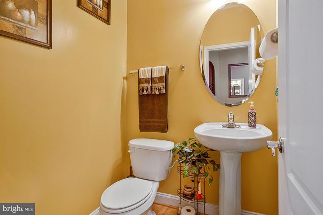 5911 KAVEH CT, Upper Marlboro, MD 20772