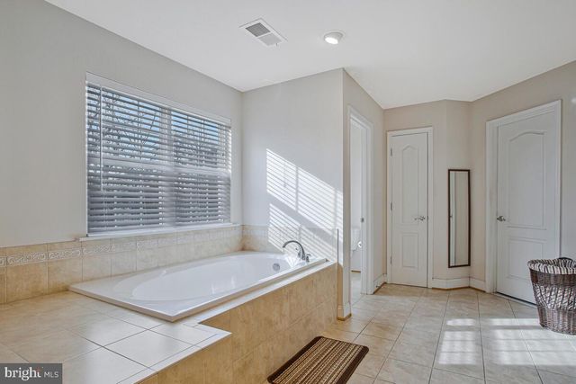 5911 KAVEH CT, Upper Marlboro, MD 20772