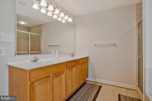 5911 KAVEH CT, Upper Marlboro, MD 20772