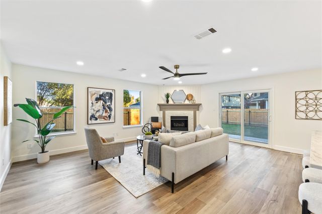 2419 Willow WAY, Round Rock, TX 78664