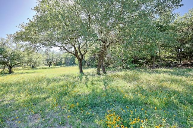 15 Waterwood Loop, Mineral Wells, TX 76067