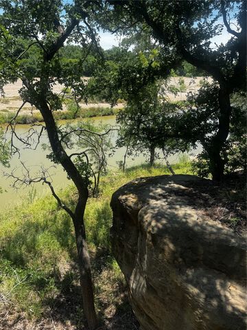 15 Waterwood Loop, Mineral Wells, TX 76067