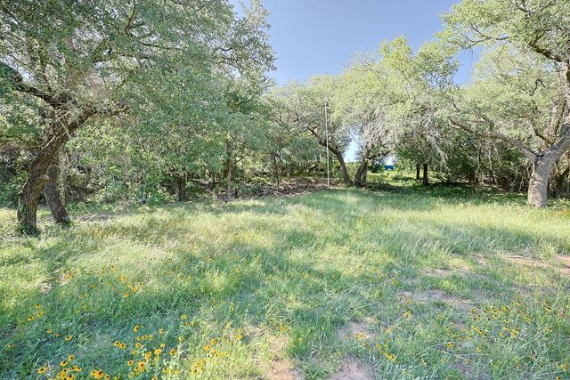 15 Waterwood Loop, Mineral Wells, TX 76067
