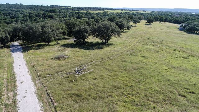 15 Waterwood Loop, Mineral Wells, TX 76067
