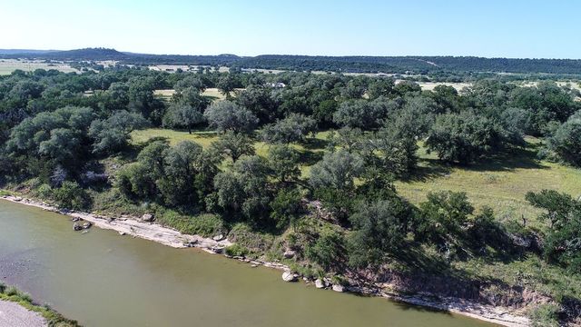 15 Waterwood Loop, Mineral Wells, TX 76067