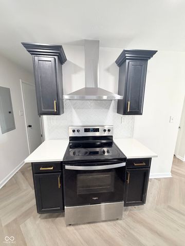 11230 N College Avenue, Carmel, IN 46032