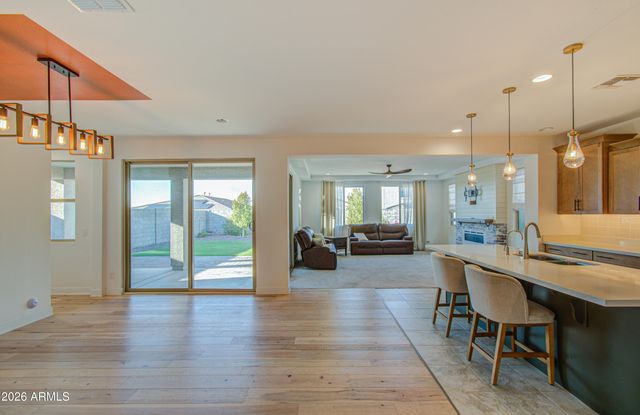 12862 W OCOTILLO Road, Glendale, AZ 85307