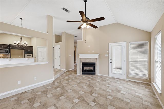 5505 Eagle Rock Road, Arlington, TX 76017