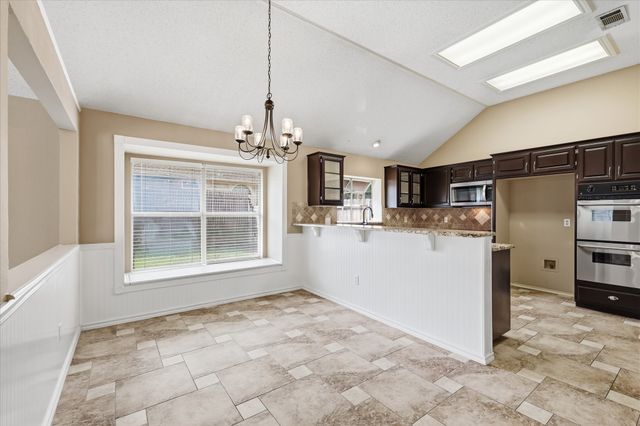 5505 Eagle Rock Road, Arlington, TX 76017