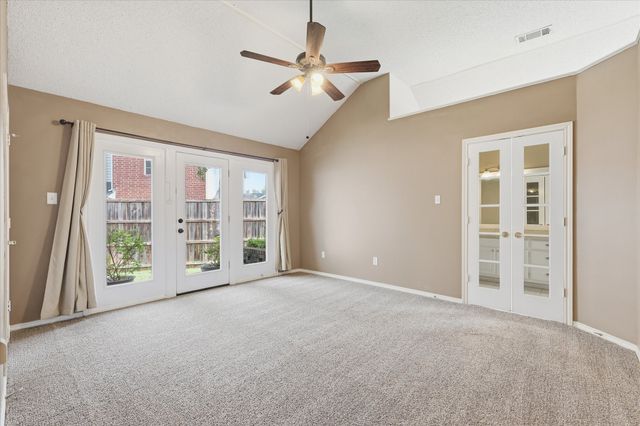 5505 Eagle Rock Road, Arlington, TX 76017