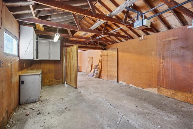 621 5th Avenue S, Hopkins, MN 55343