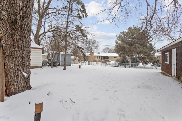 621 5th Avenue S, Hopkins, MN 55343