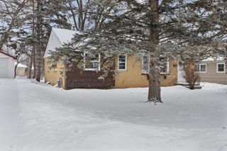 621 5th Avenue S, Hopkins, MN 55343