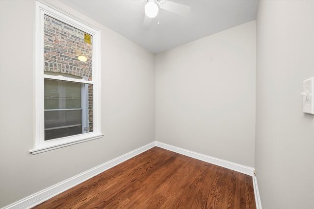 2420 S Oakley Avenue 2, Chicago, IL 60608