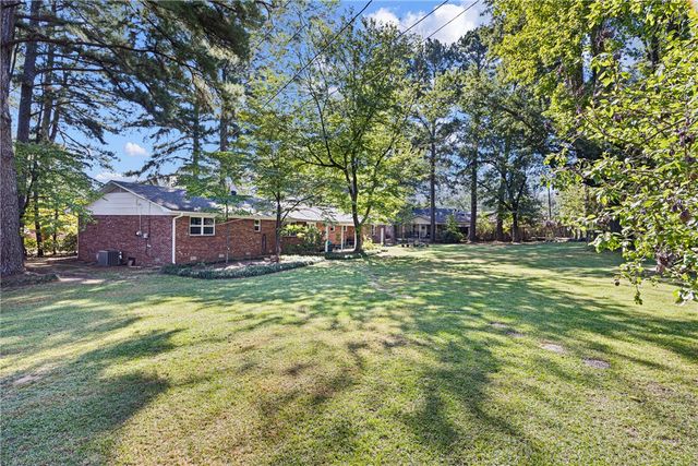 234 S Arlington, Russellville, AR 72801