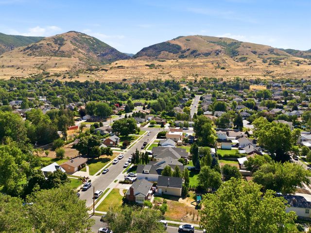 310 E 600 S, Centerville, UT 84014