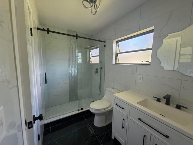 9405 NW 74th Street, Tamarac, FL 33321