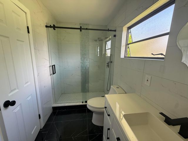 9405 NW 74th Street, Tamarac, FL 33321