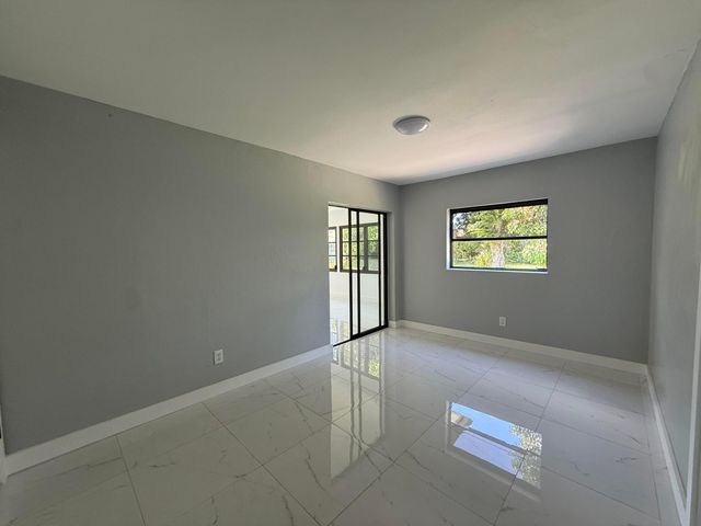 9405 NW 74th Street, Tamarac, FL 33321