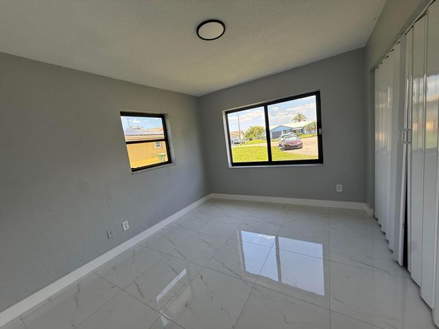 9405 NW 74th Street, Tamarac, FL 33321