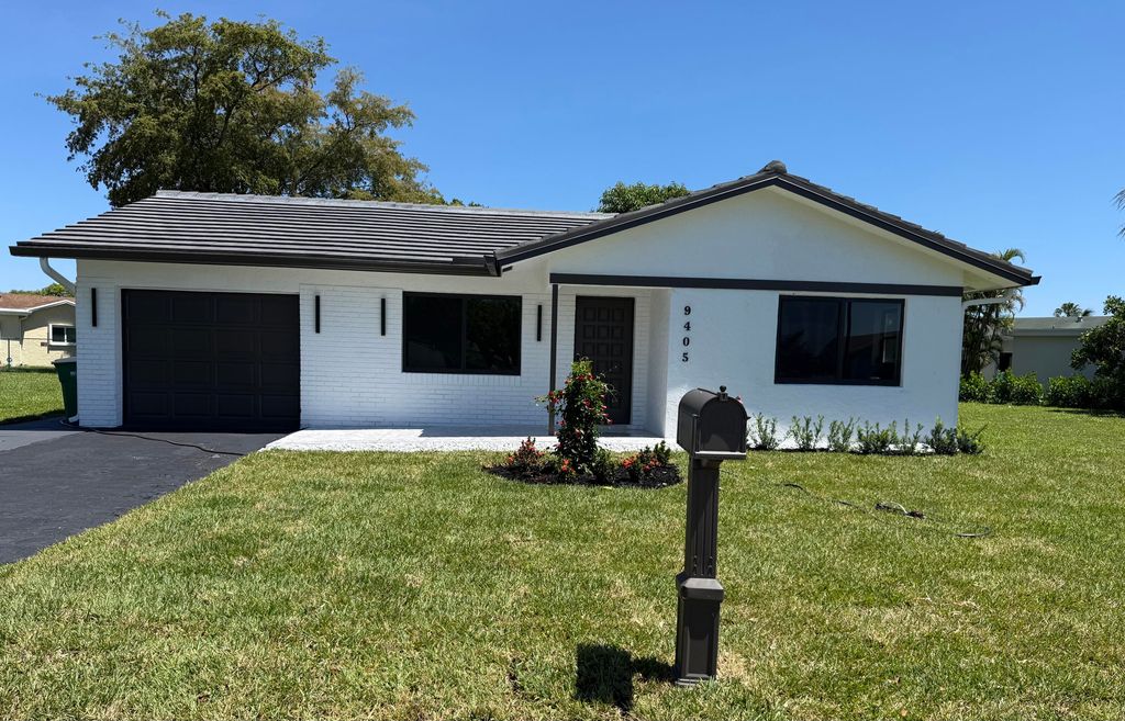 9405 NW 74th Street, Tamarac, FL 33321