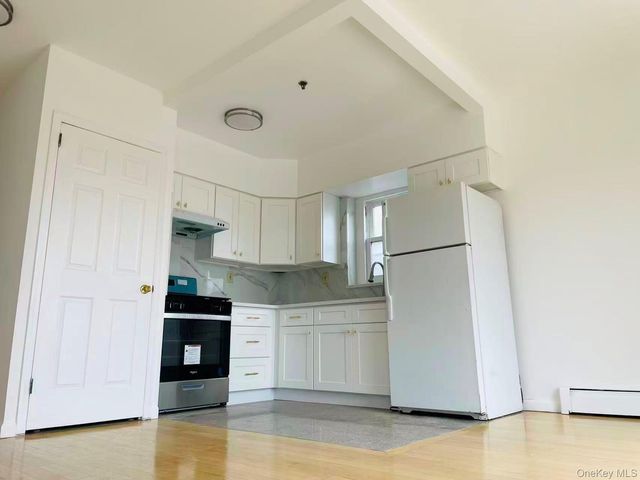 100-05 37 AVENUE 4FL, Corona, NY 11368