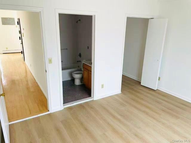 100-05 37 AVENUE 4FL, Corona, NY 11368